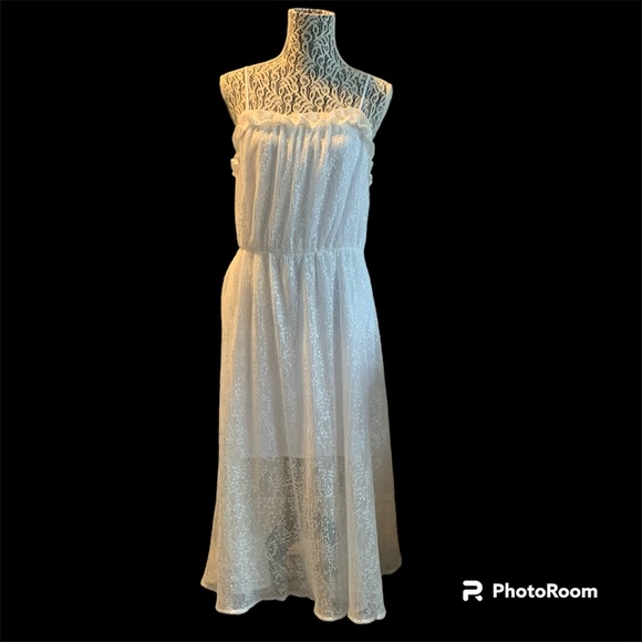 NWT BCBGeneration White Lace Dress - 10 - Picture 2 of 10